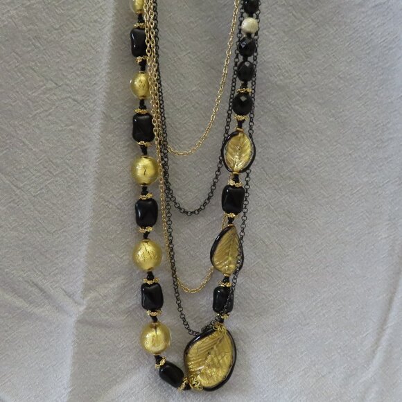 Multi-strand Vintage necklace - Picture 1 of 4